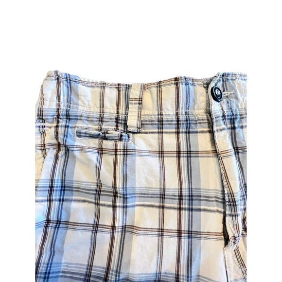 American Eagle shorts Men's Size 32 Plaid Shorts Longer Length White Blue Brown - Picture 2 of 8